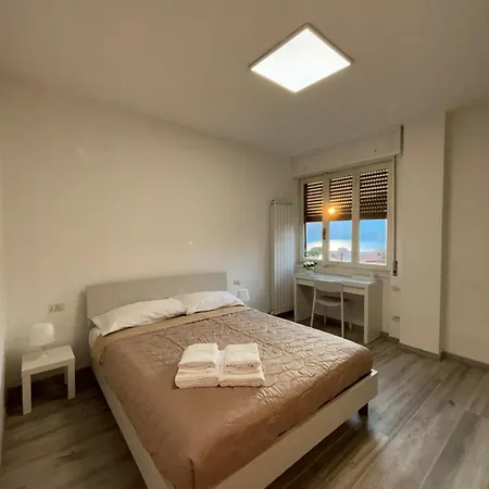Dama - Parcheggio Privato - Vista * Льерна