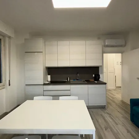 Dama - Parcheggio Privato - Vista Lejlighed